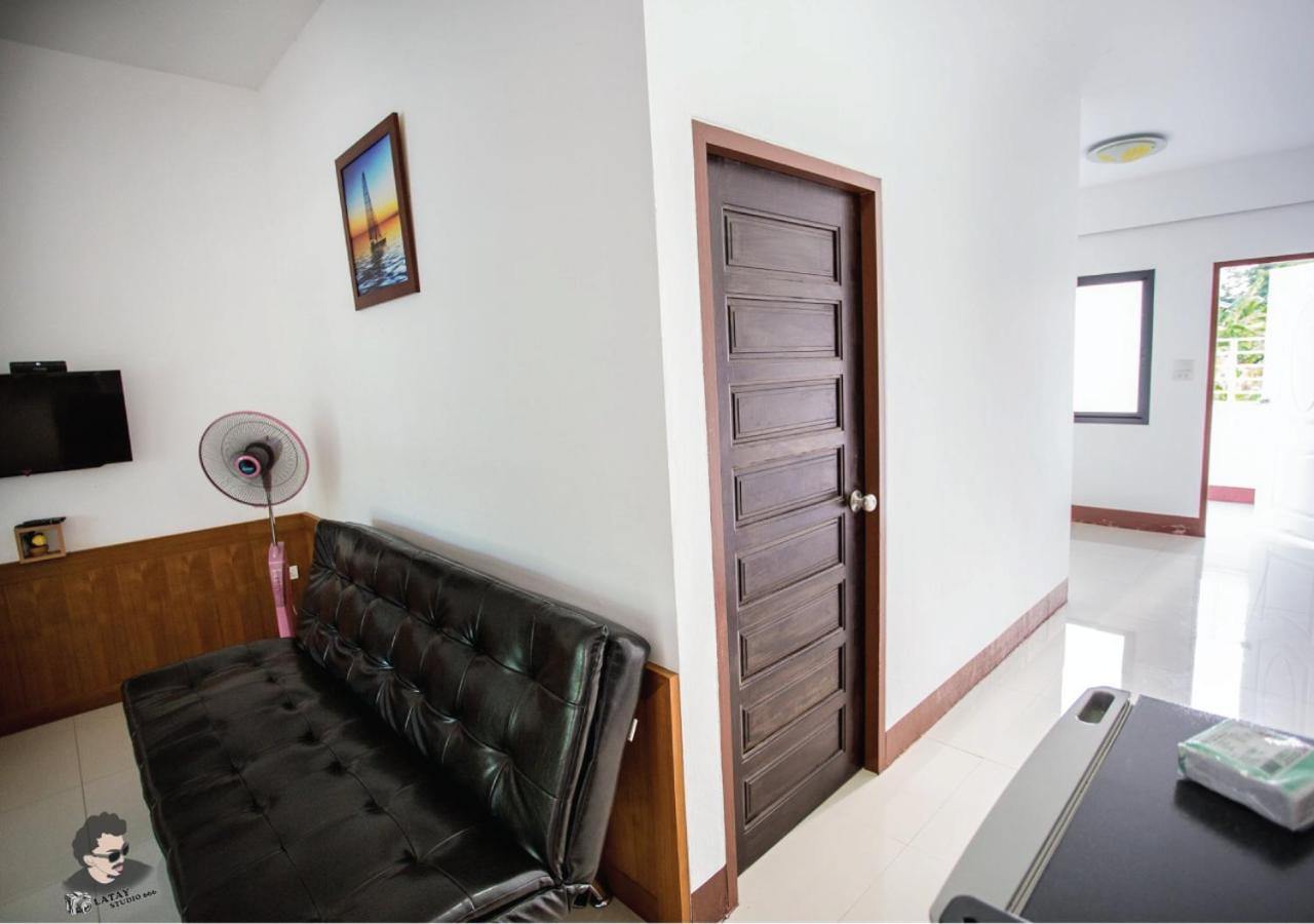 Staychill Resort Утрадит Екстериор снимка