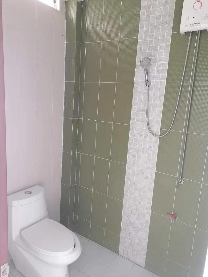Staychill Resort Утрадит Екстериор снимка